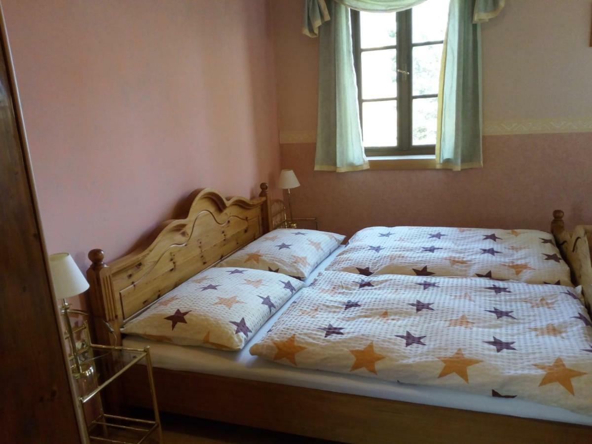 Отель Restaurant A Pension Sorrento Нови-Бор Экстерьер фото